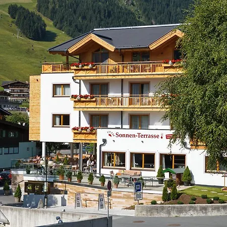 瑞恩纳卡酒店
