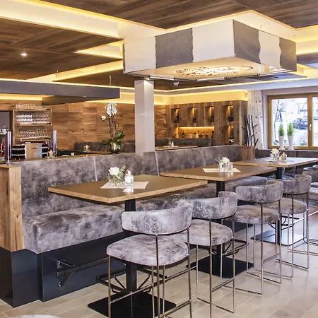 ام رايتيركوغيل 4*