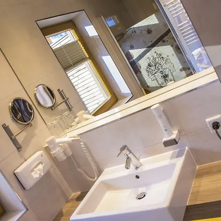 ام رايتيركوغيل سالباخ هينترغليم