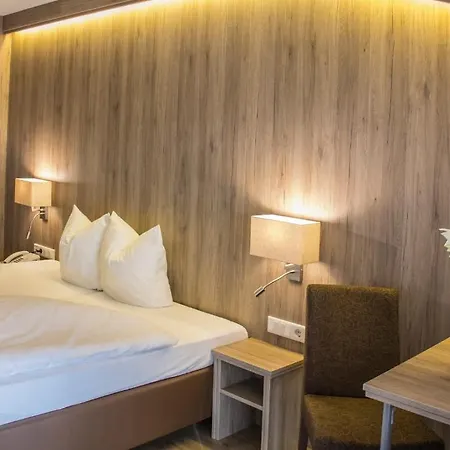 ام رايتيركوغيل فندق